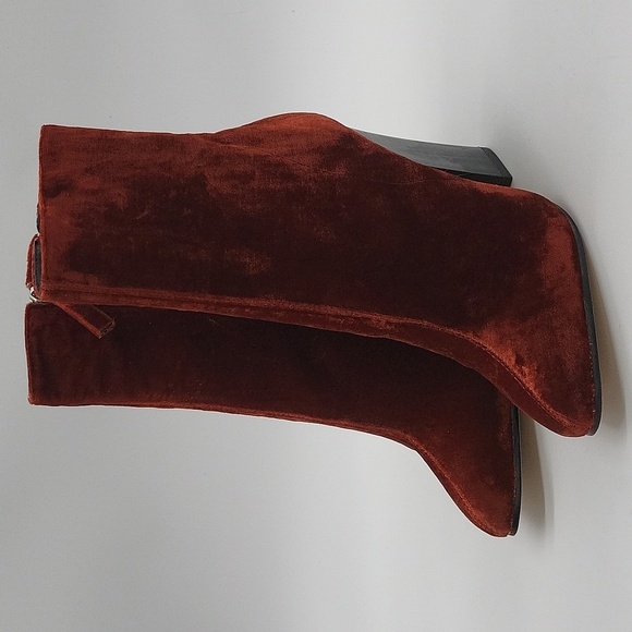 857- ZARA Burgundy Velvet Ankle Boots | Chunky Heel | Size 5.5 NWT - Picture 3 of 9